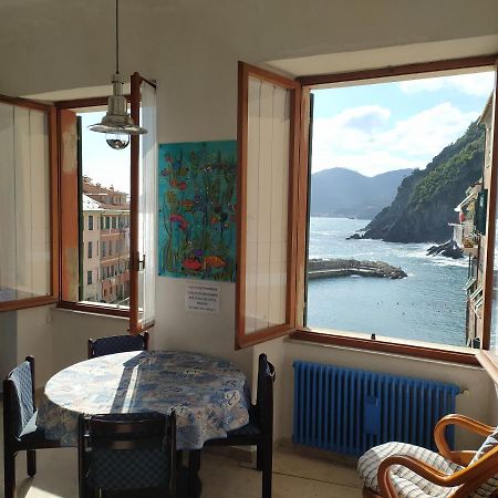 Agretta Sea View Apartment เวอนาซซา ภายนอก รูปภาพ