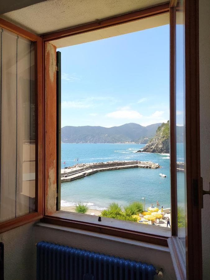 Agretta Sea View Apartment เวอนาซซา ภายนอก รูปภาพ